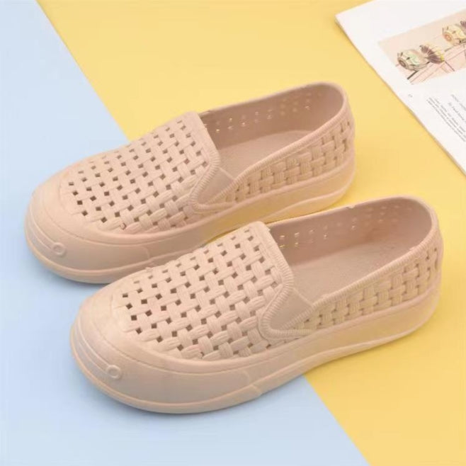 Cave shoes